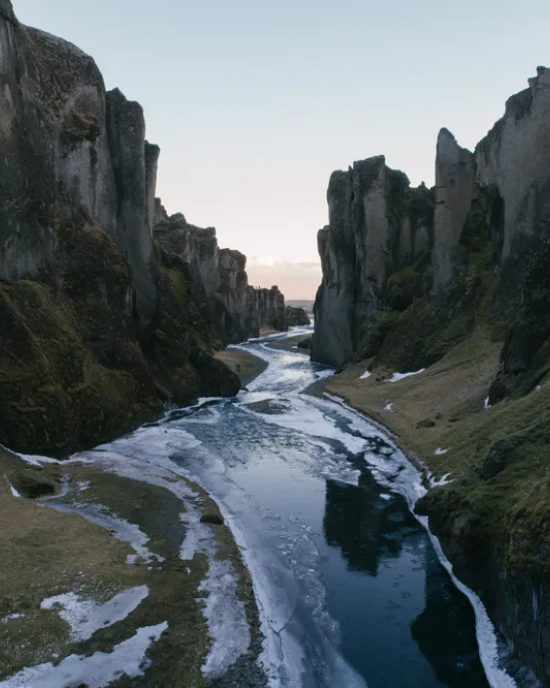 Frozen Fractalline Canyon